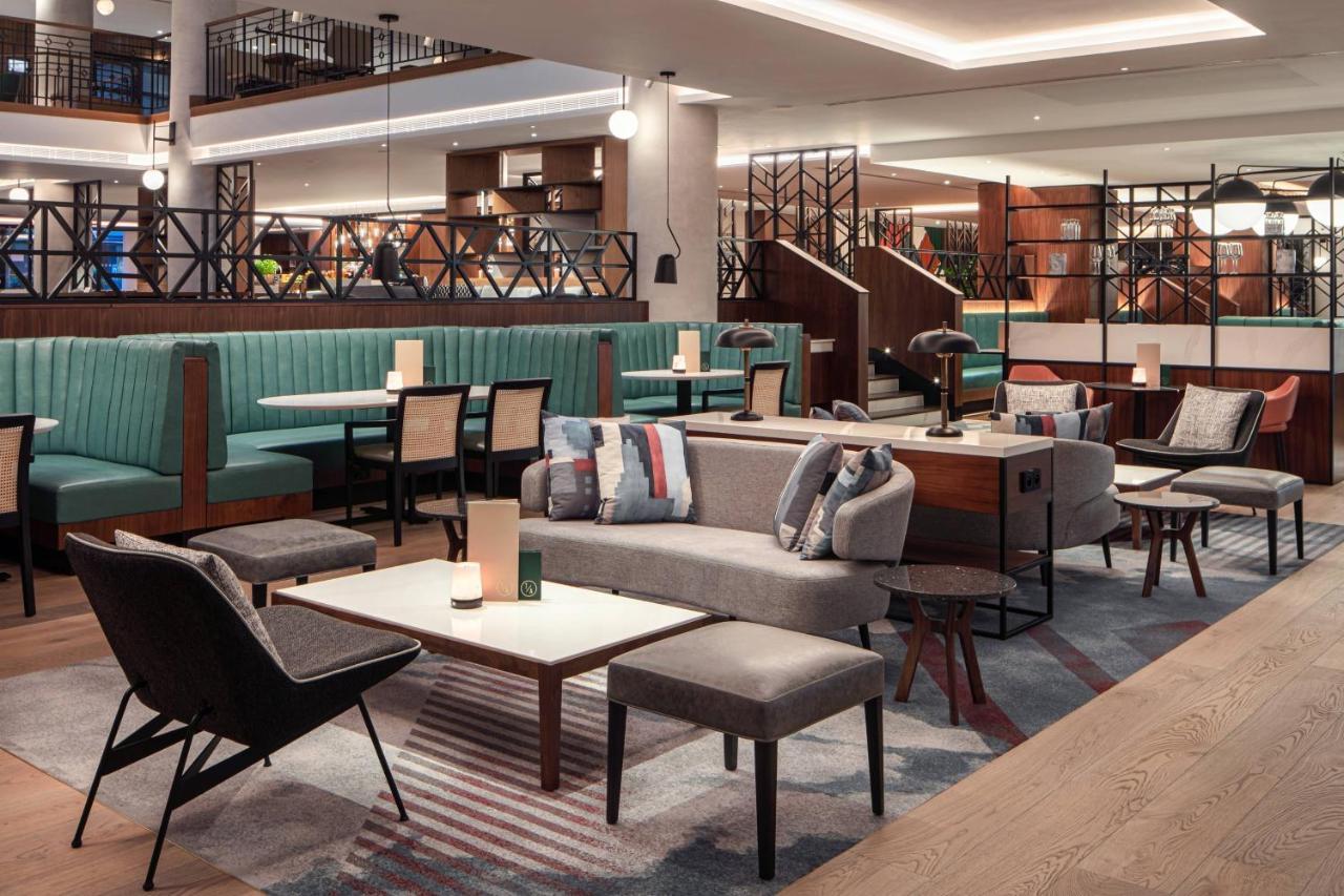 Prague Marriott Hotel Екстериор снимка The lounge at London Heathrow Airport